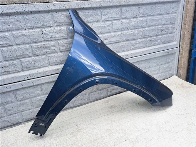 MERCEDES GLB 247 X247 BŁOTNIK PRAWY PRZEDNI ORYGINAŁ (17440176775)