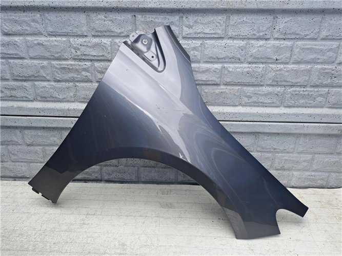 MERCEDES B-KLASA W247 W 247 BŁOTNIK PRAWY PRZEDNI ORYGINAŁ (17440179373)