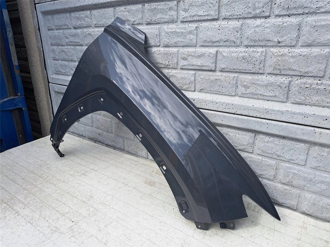 HYUNDAI TUCSON 2021 - 24 BŁOTNIK PRZEDNI PRAWY ORYGINAŁ (17440189254)