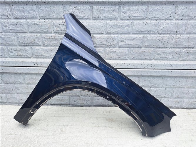 MERCEDES GLA W 156 W156 BŁOTNIK PRZEDNI PRAWY ORYGINAŁ (17441462530)