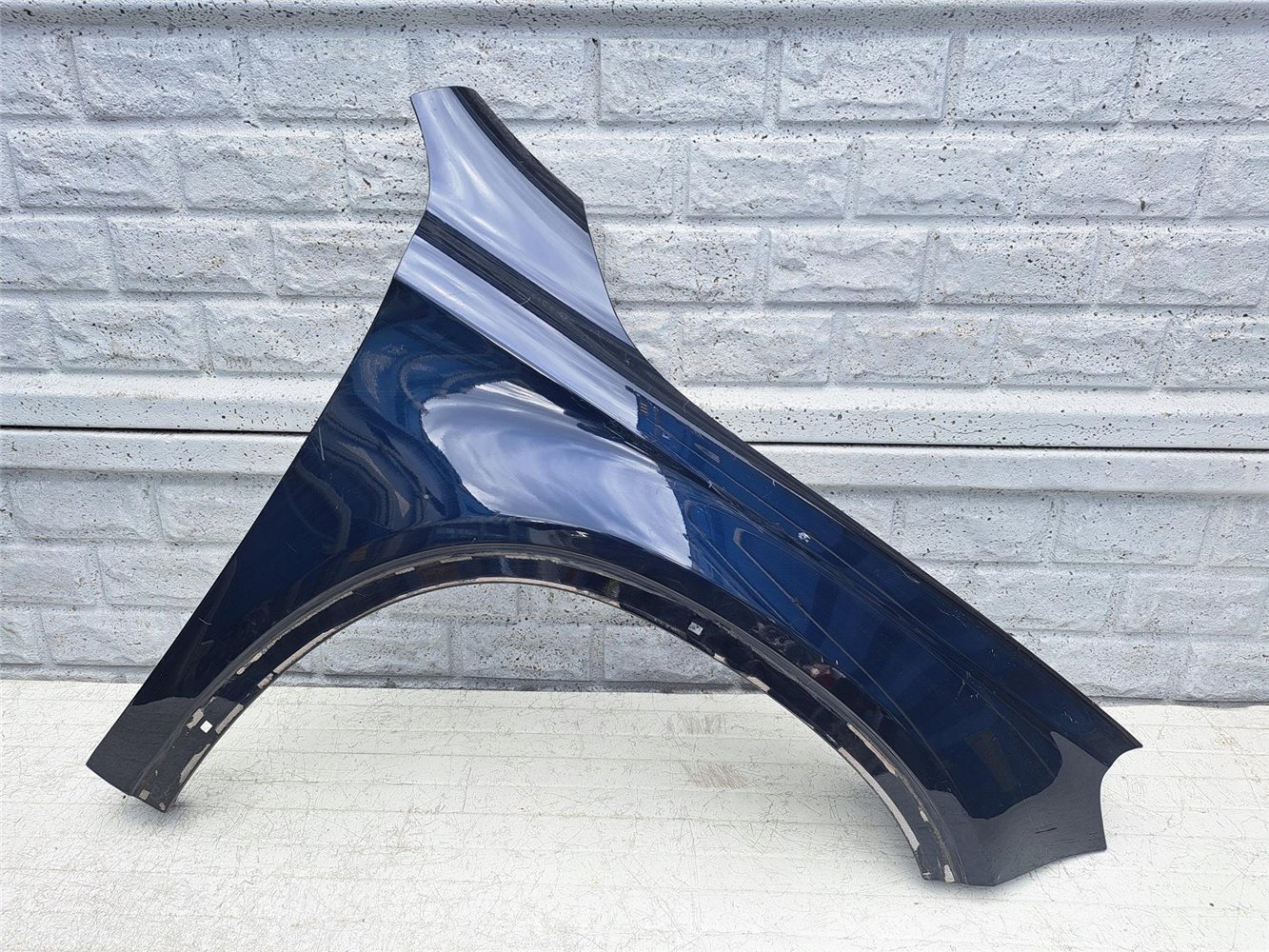 MERCEDES GLA W 156 W156 BŁOTNIK PRZEDNI PRAWY ORYGINAŁ (17441462530)