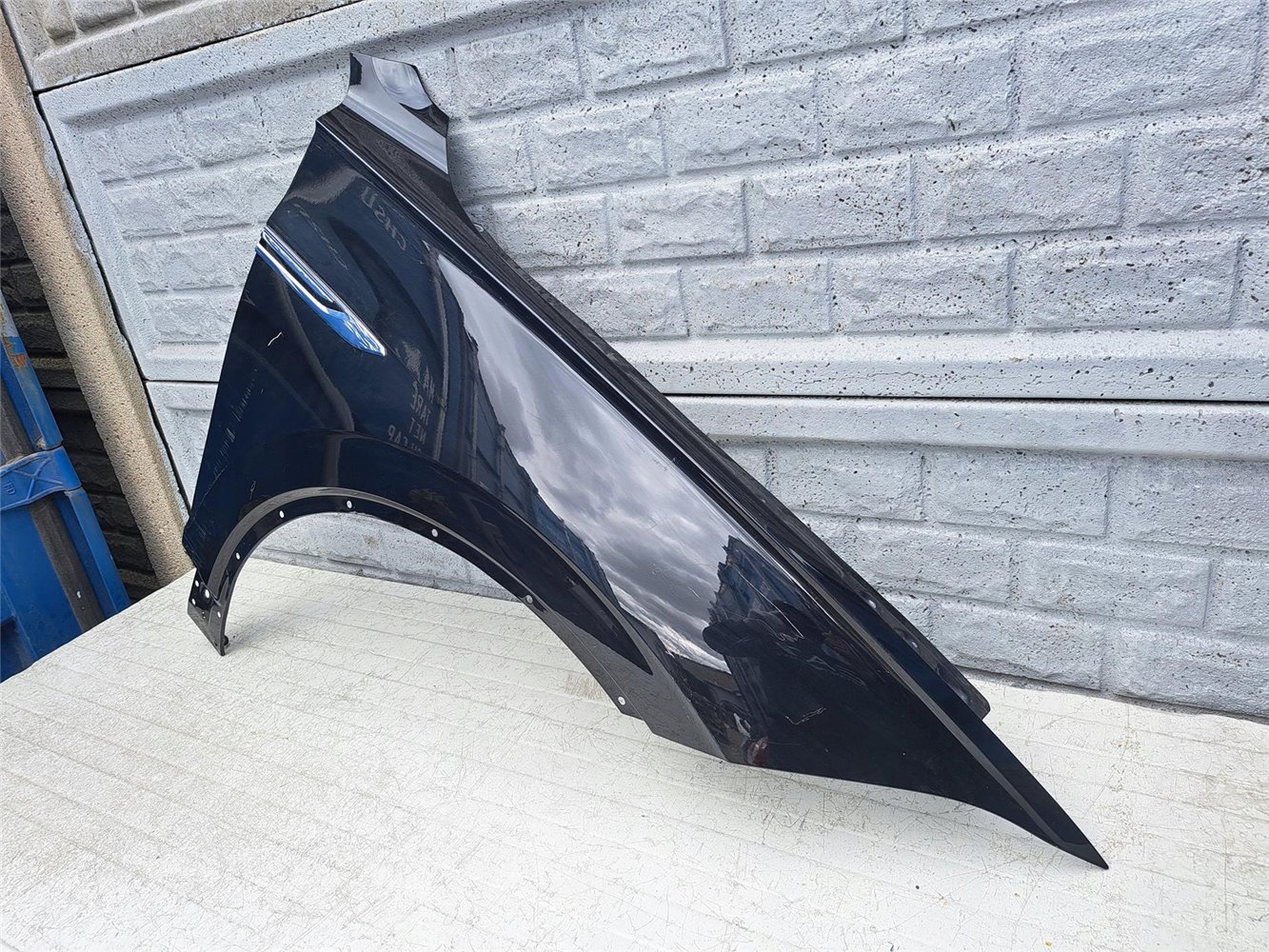 VW TOUAREG III 3 2018 - 2024 BŁOTNIK PRZEDNI PRAWY ORYGINAŁ (17441464612)