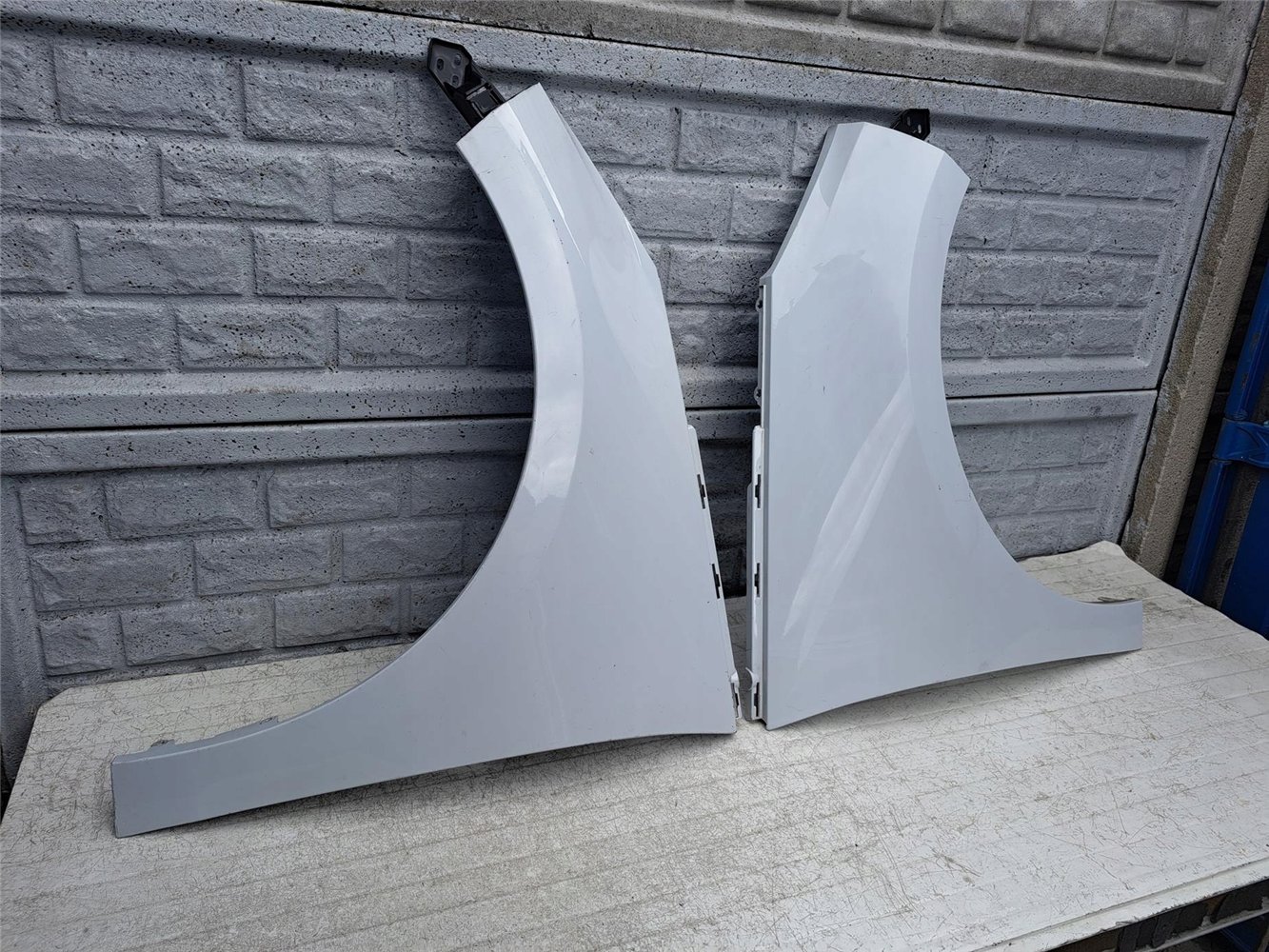 BMW I3 I 3 i3 BŁOTNIK PRZEDNI PRAWY LEWY ORYGINAŁ (17441472902)