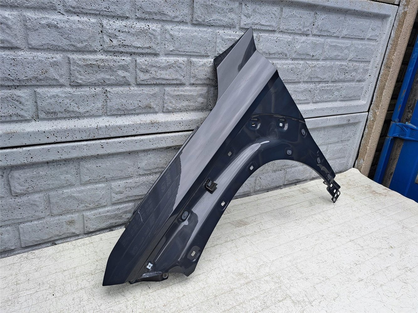 HYUNDAI KONA 2 II 2022 - 2024 BŁOTNIK LEWY PRZEDNI ORYGINAŁ (17441480531)