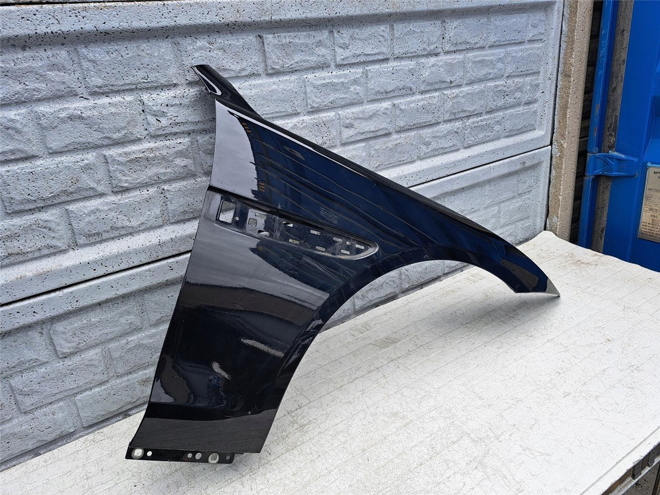 JAGUAR XE 2015-2022 BŁOTNIK PRAWY PRZEDNI ORYGINAŁ (17441512574)