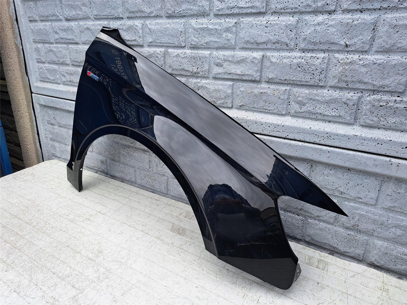 AUDI A3 SEDAN CABRIO 8V5 BŁOTNIK PRAWY ORYGINAŁ (17441526464)