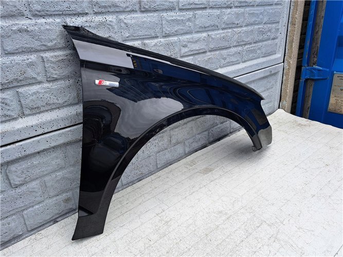 AUDI A3 SEDAN CABRIO 8V5 BŁOTNIK PRAWY ORYGINAŁ (17441526464)