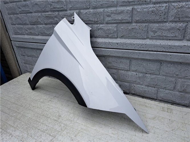 SEAT ARONA BŁOTNIK PRZEDNI PRAWY ORYGINAŁ (17441529819)