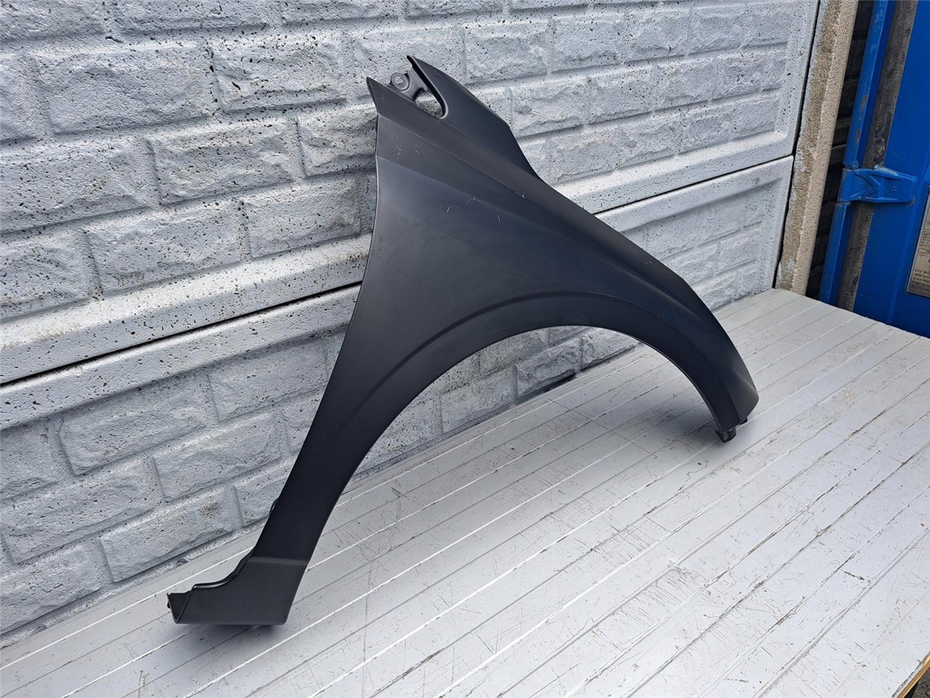 HYUNDAI I20 21-24 BŁOTNIK PRZEDNI PRAWY NOWY ORYGINAŁ (17441548187)