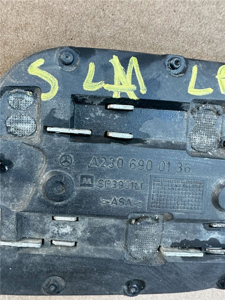 MERCEDES SL R230 01-06 KRATKA NAKŁADKA W BŁOTNIK LEWA PRZÓD ORYGINAŁ (17444052448)