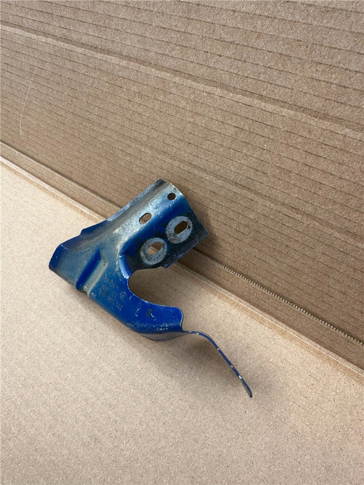 WSPORNIK błotnika FABIA I NOWY PRAWY ORYGINAŁ (17444127380)