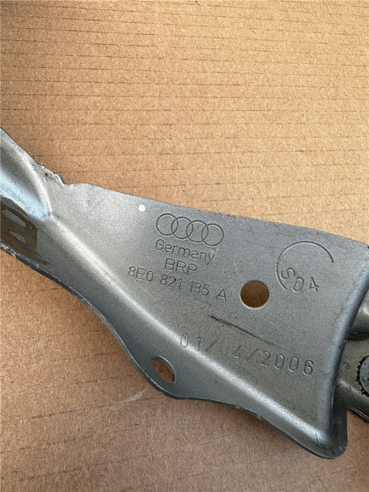 AUDI A4 B7 WSPORNIK BŁOTNIKA PRAWY ORYGINAŁ (17444226737)