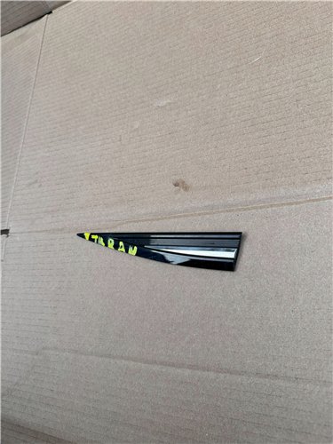 VW touran r-line emblemat znaczek ORYGINAŁ (17444253181)