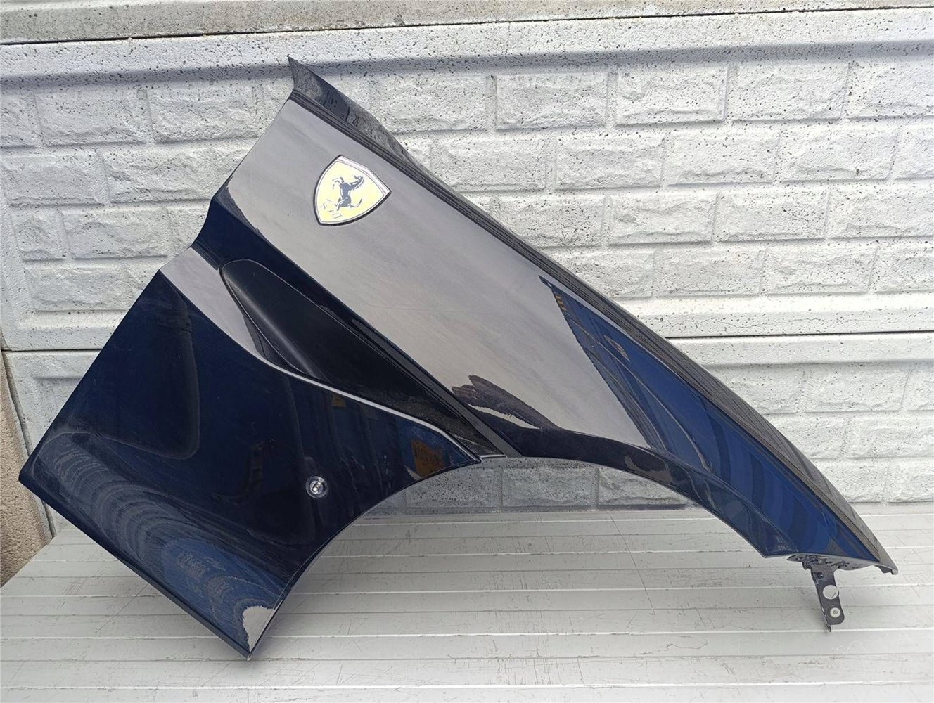 FERRARI PORTOFINO BŁOTNIK PRAWY PRZEDNI ORYGINAŁ (17446847905)