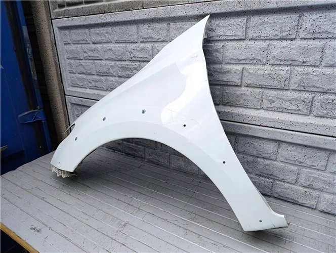 MITSUBISHI L200 FIAT FULLBACK 14-20 BŁOTNIK LEWY ORYGINAŁ (17447086064)