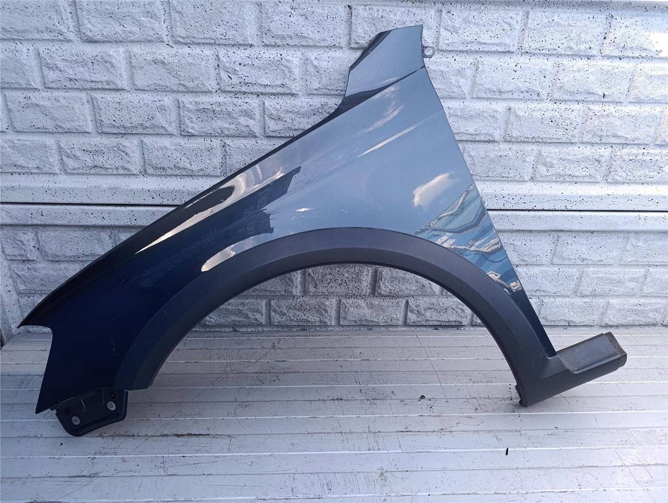 Volkswagen Passat Alltrack 2010 Przód strona lewa Błotnik przedni ORYGINAŁ (17461217262)