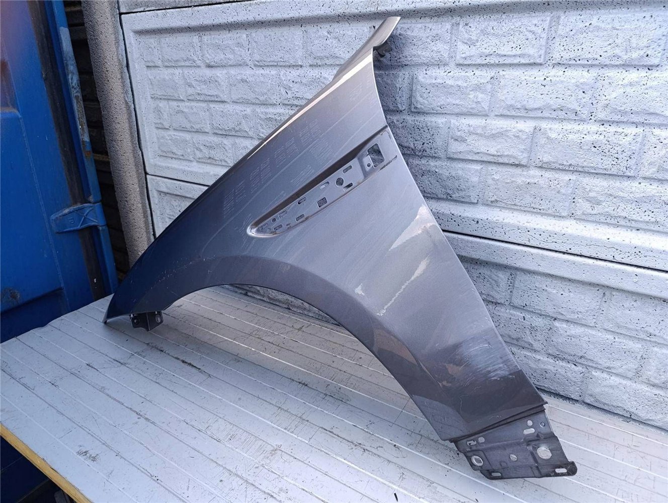 JAGUAR F-PACE FPACE BŁOTNIK LEWY PRZEDNI ORYGINAŁ (17461224875)