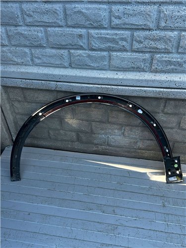 Audi Q2 - 2019 Listwa błotnika przedniego ORYGINAŁ (17467787525)