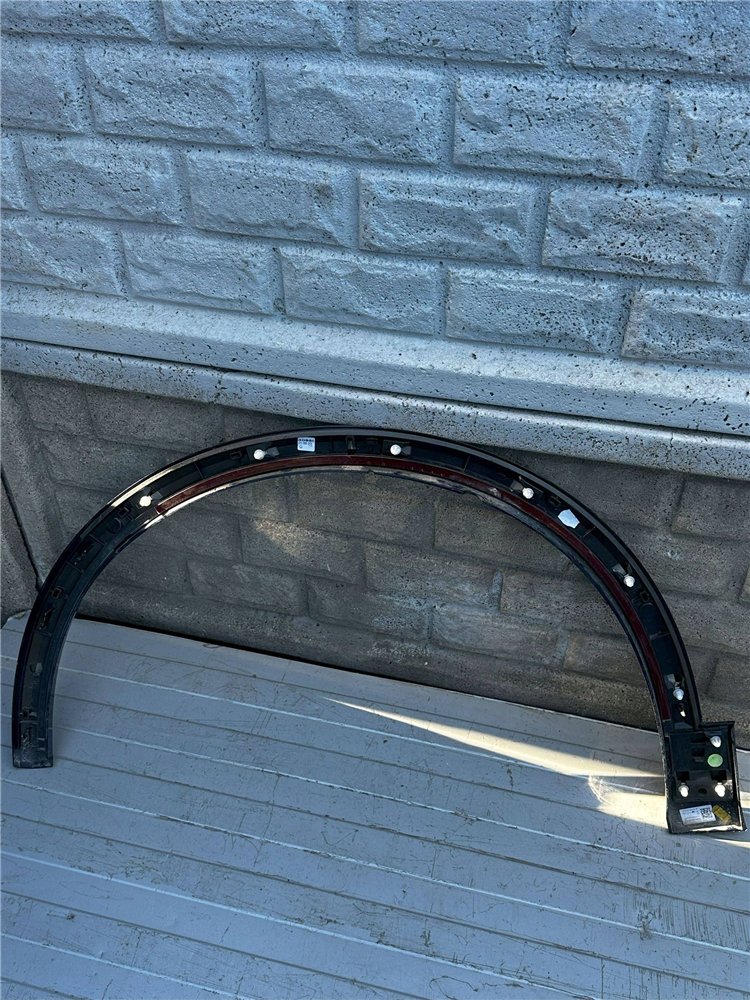 Audi Q2 - 2019 Listwa błotnika przedniego ORYGINAŁ (17467787525)