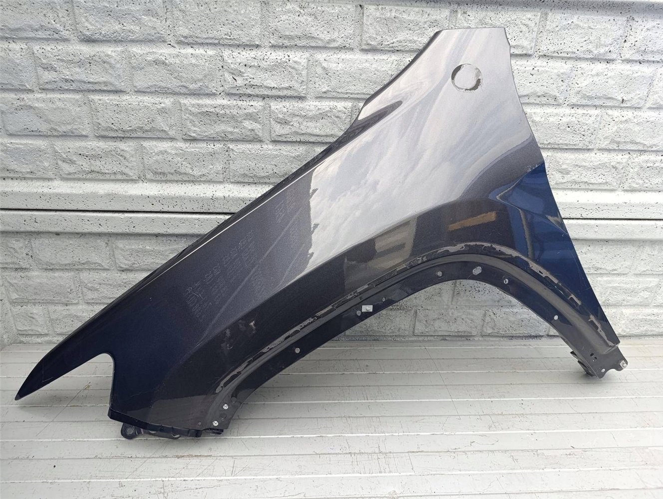 JEEP GRAND CHEROKEE V 5 LIFT 18- 23 BŁOTNIK LEWY ORYGINAŁ (17478068015)