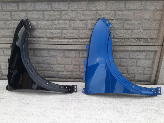 OPEL AMPERA-E BŁOTNIK PRZEDNI PRAWY - (12238470096)