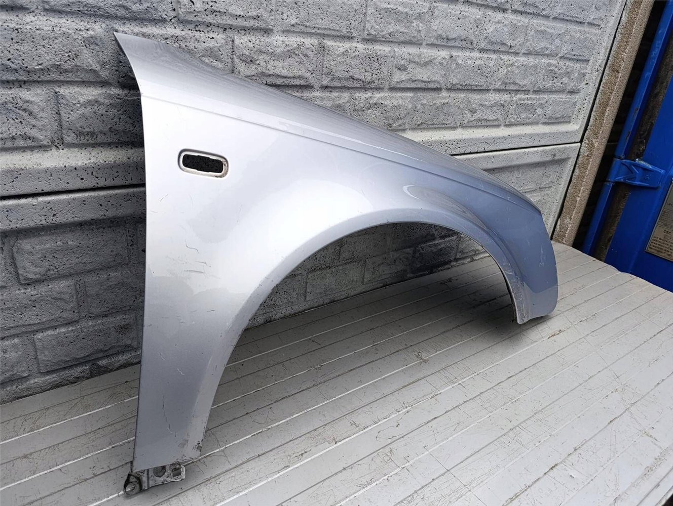 BŁOTNIK PRZEDNI PRAWY AUDI A4 B7 8E0 2005-2009 ORYGINAŁ (17480483057)