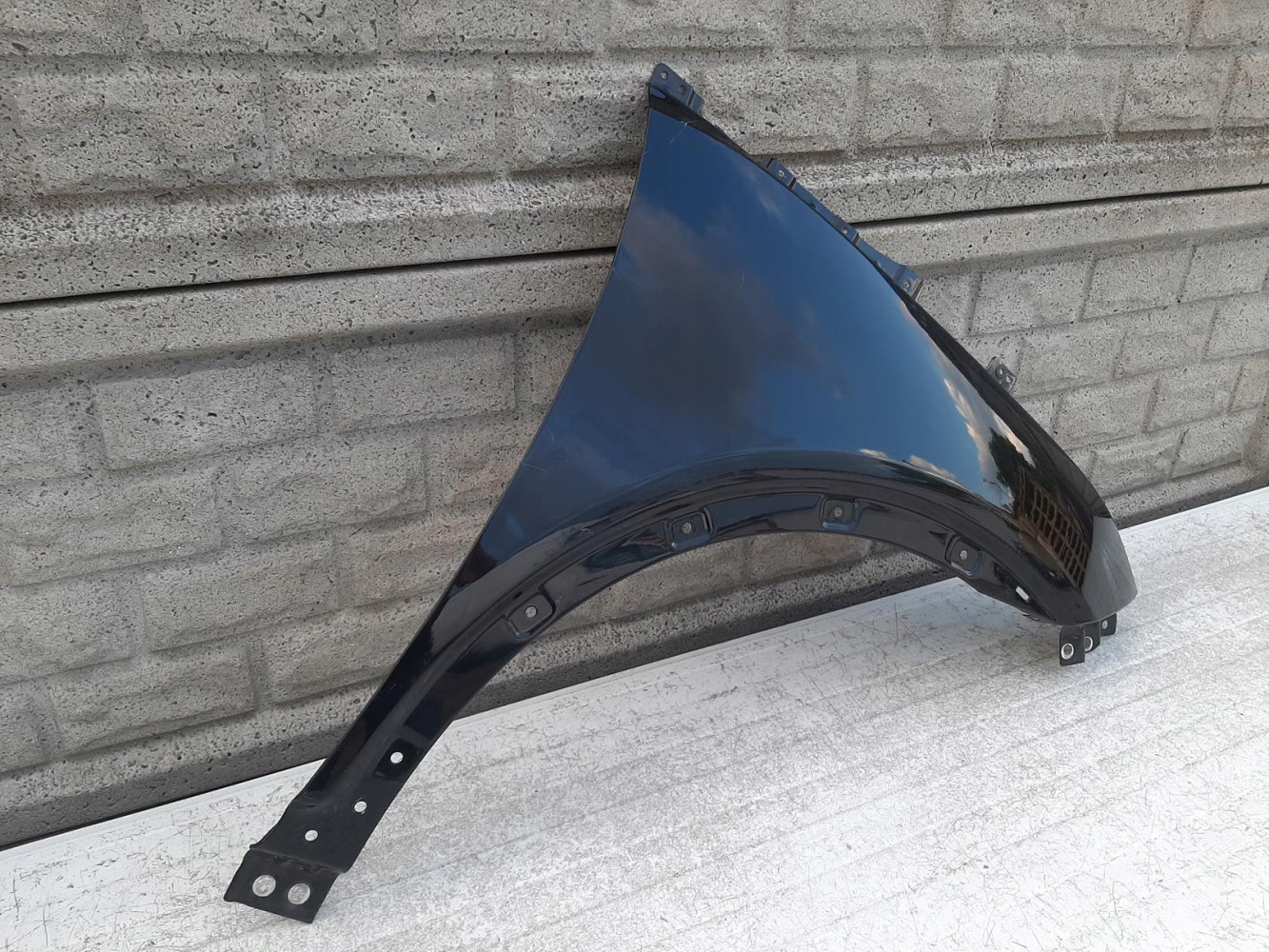 OPEL AMPERA-E BŁOTNIK PRZEDNI PRAWY - (12238470096)