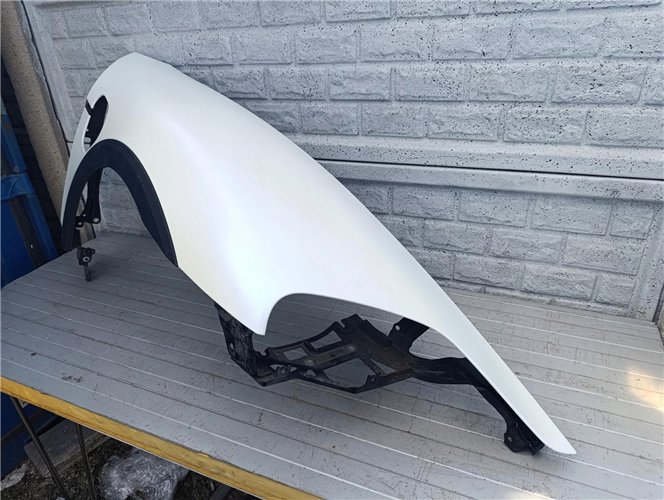 BŁOTNIK PRAWY PRZEDNI PORSCHE TAYCAN 9J1 ORYGINAŁ (17484574125)