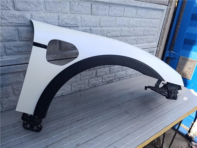 BŁOTNIK PRAWY PRZEDNI PORSCHE TAYCAN 9J1 ORYGINAŁ (17484574125)