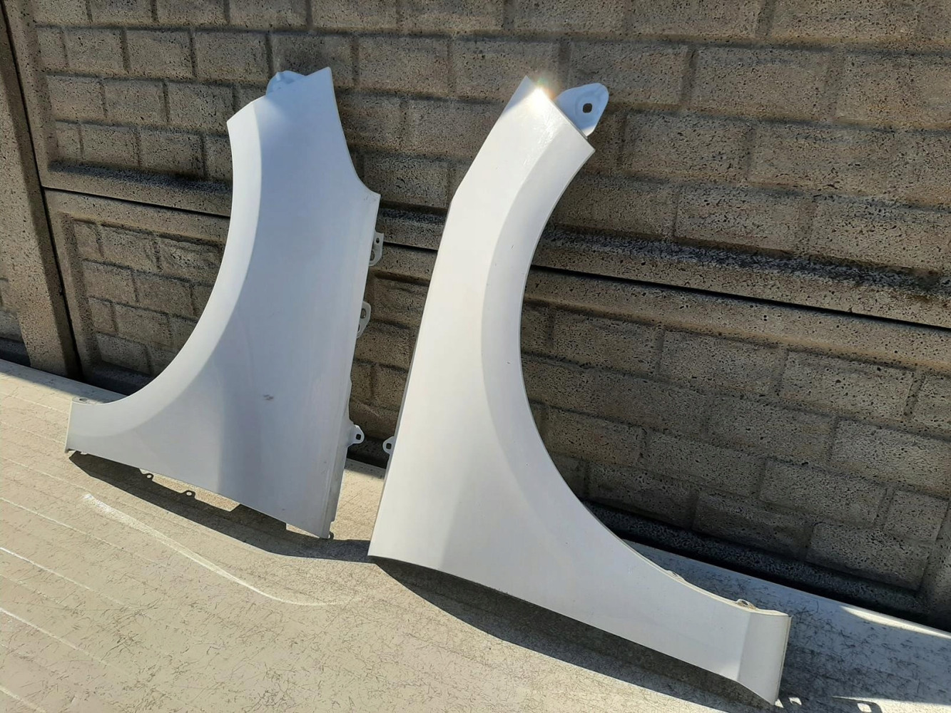 FORD FIESTA Mk8 MK 8 16-22 BŁOTNIK PRAWY LEWY - (12238485884)