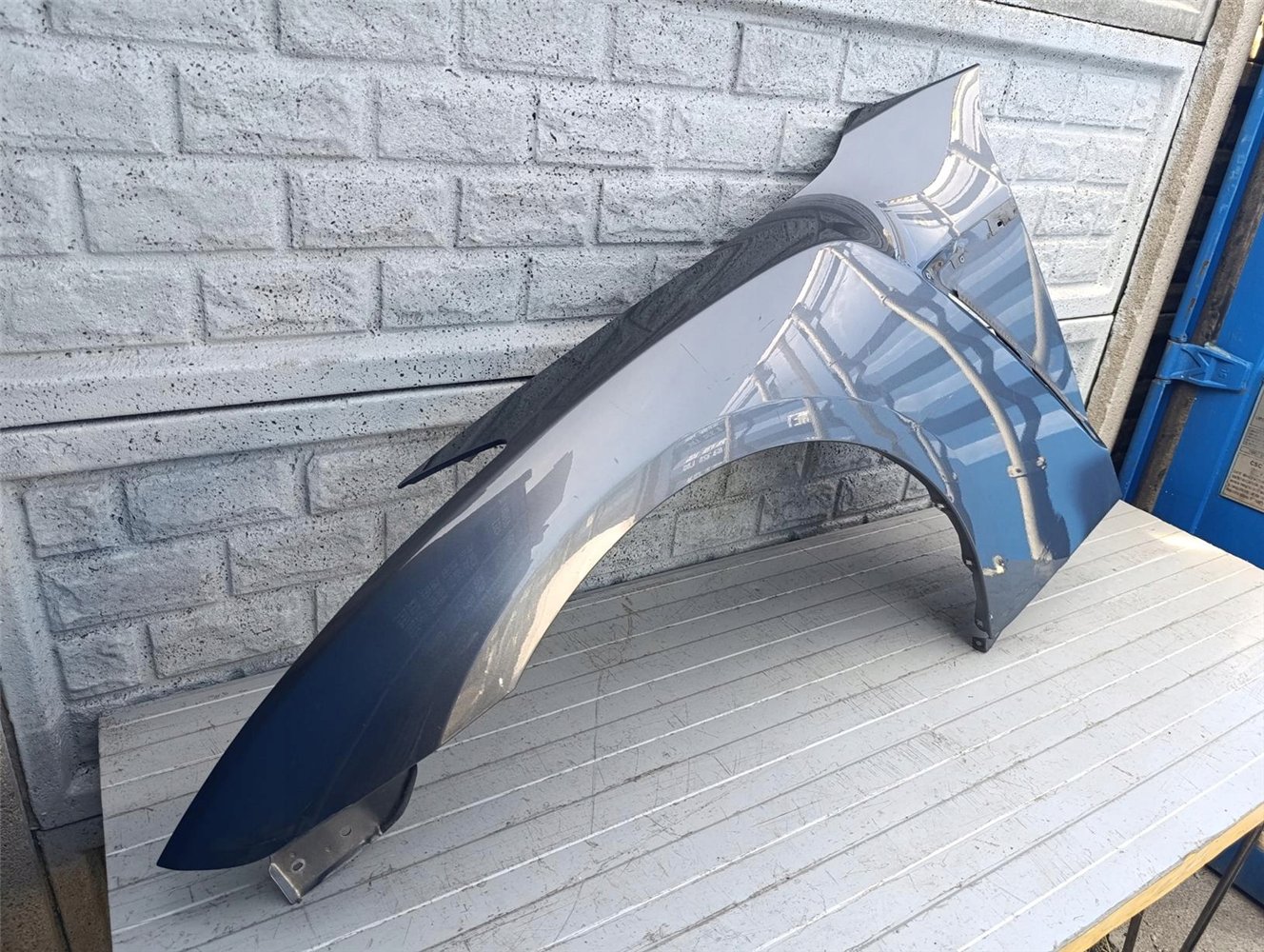 NISSAN GT-R GTR BŁOTNIK PRZEDNI LEWY ORYGINALNY ORYGINAŁ (17484603981)