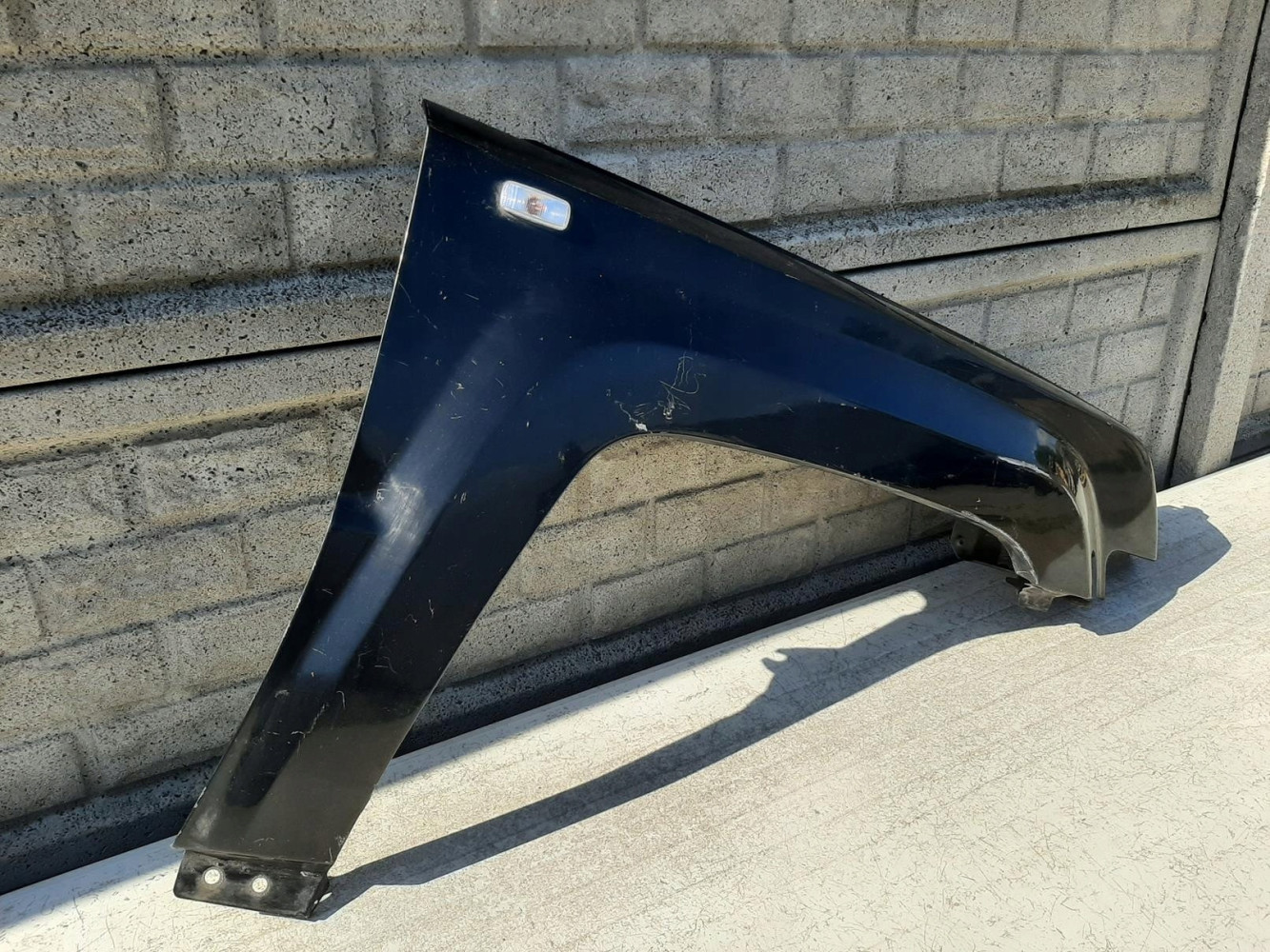 JEEP PATRIOT BŁOTNIK PRZEDNI PRAWY - (12238525503)
