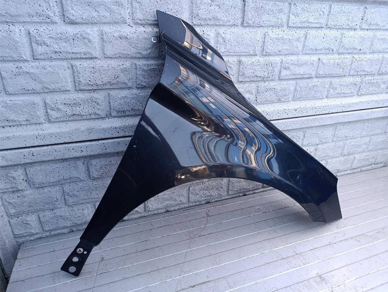 VOLVO XC60 XC-60 08-17 BŁOTNIK PRAWY PRZEDNI ORYGINAŁ (17490226101)