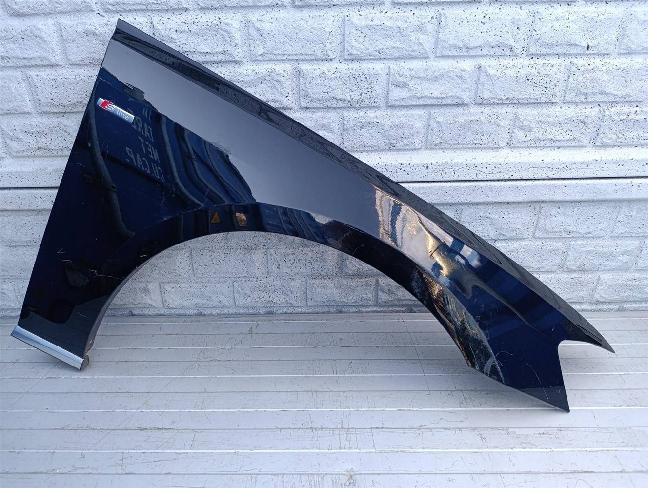 AUDI A8 D5 17-25 BŁOTNIK PRZEDNI PRAWY ORYGINAŁ (17490244480)