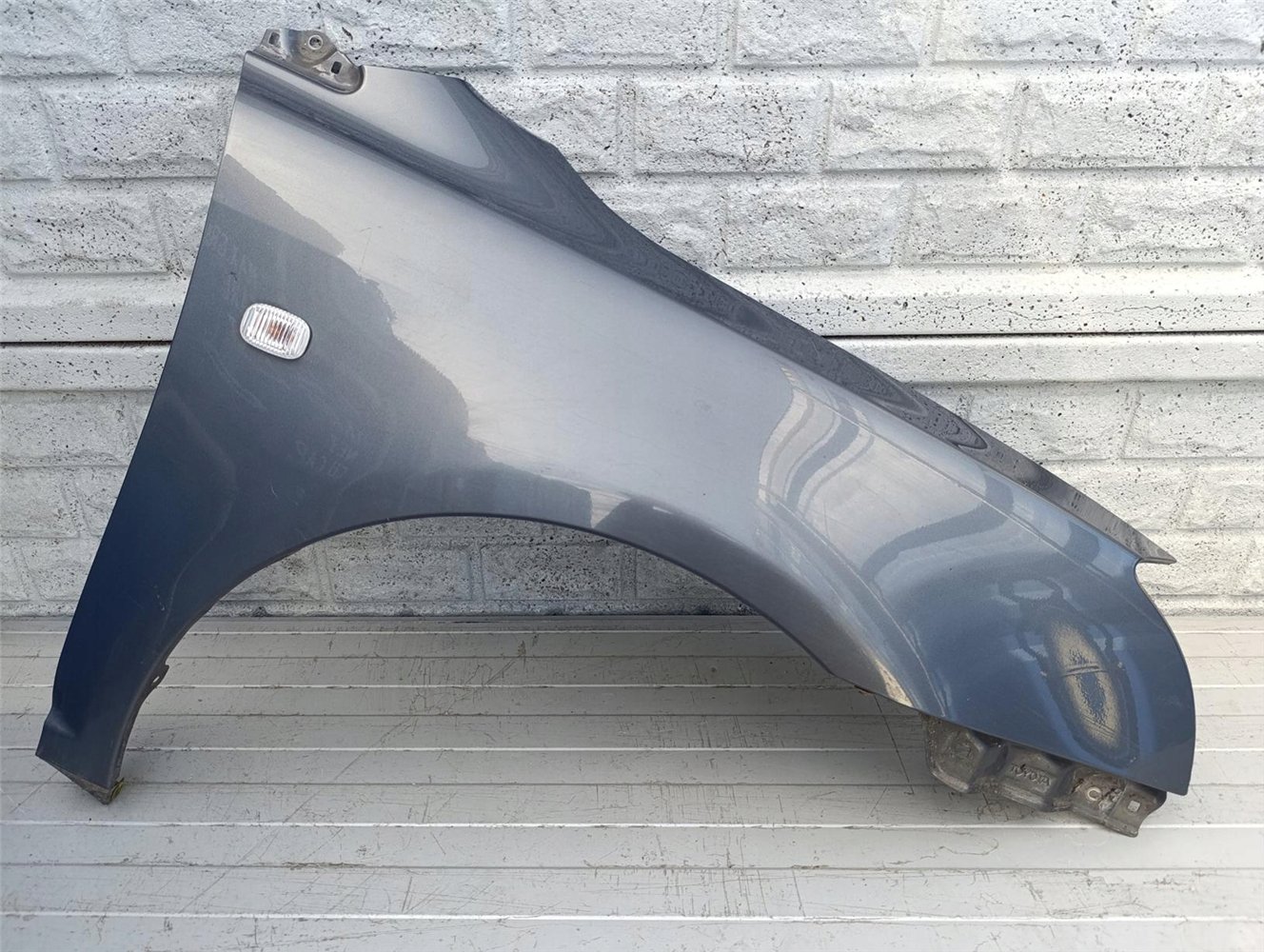 TOYOTA AVENSIS T25 2003-2006 BŁOTNIK PRZEDNI PRAWY ORYGINAŁ (17495636022)