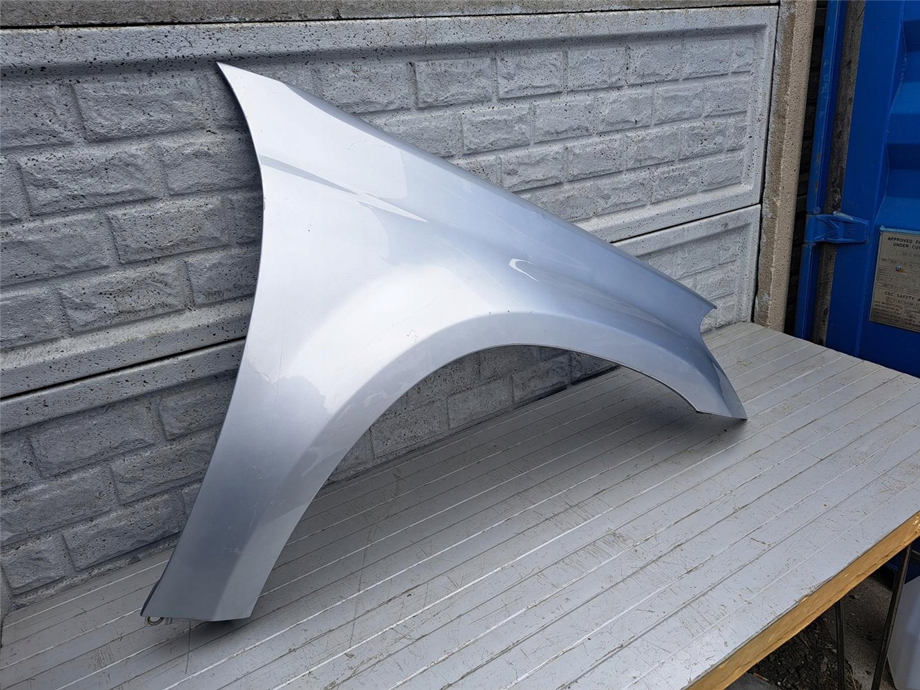 MERCEDES GL 164 W164 BŁOTNIK PRAWY PRZÓD ORYGINAŁ (17495650112)