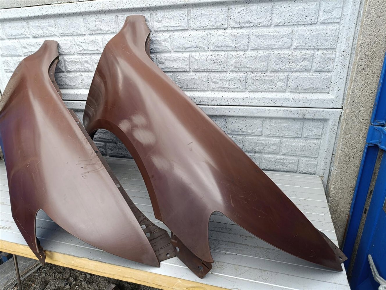 VW TOUAREG LIFT 07-10 BŁOTNIK PRAWY ORYGINAŁ (17495674122)