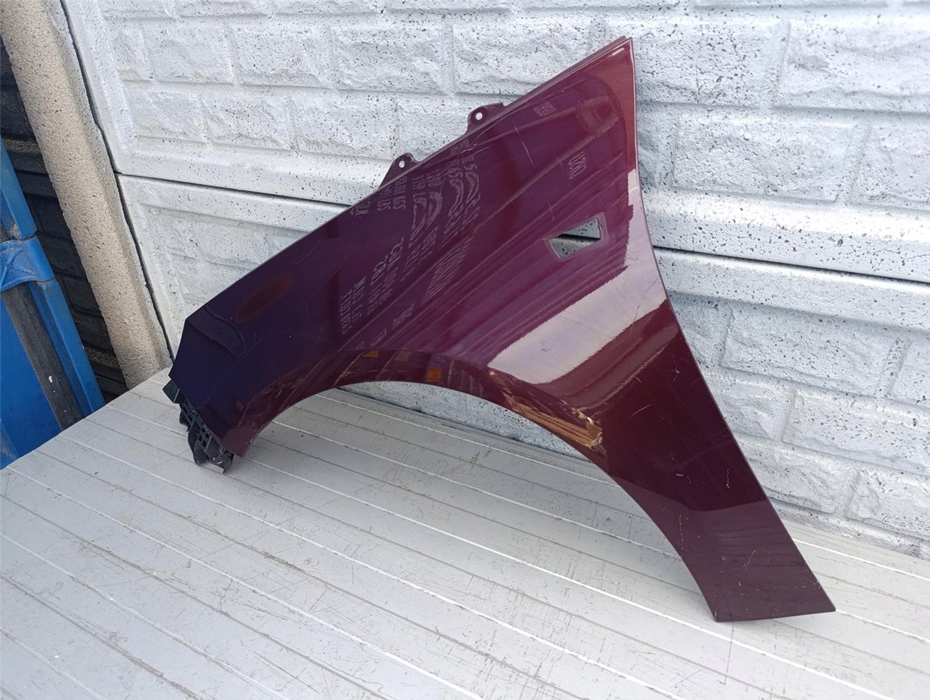 OPEL ADAM BŁOTNIK PRZEDNI LEWY ORYGINAŁ (17495713051)