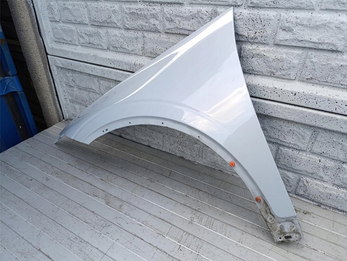 POLESTAR 2 BŁOTNIK PRZEDNI LEWY ORYGINAŁ (17503100528)