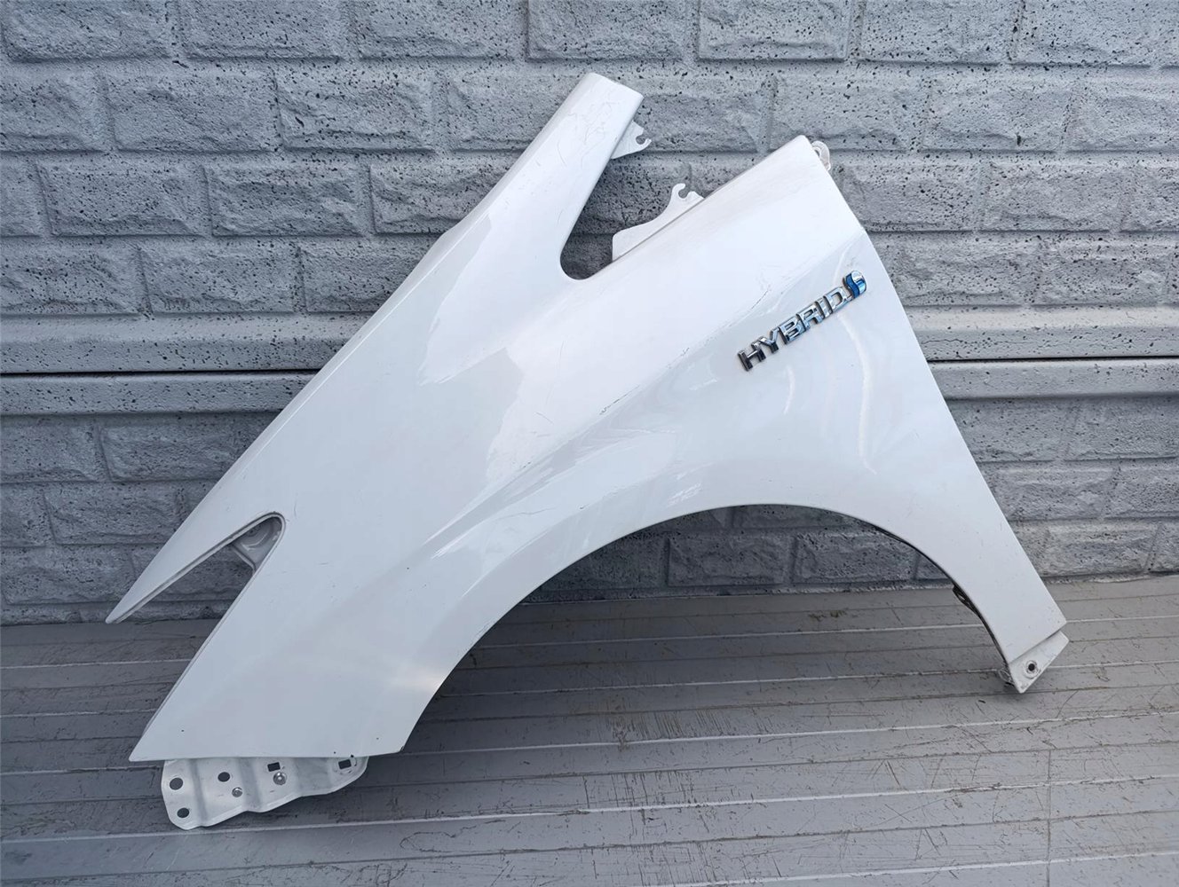 TOYOTA PRIUS 09-16 BŁOTNIK PRZEDNI LEWY ORYGINAŁ (17503105826)