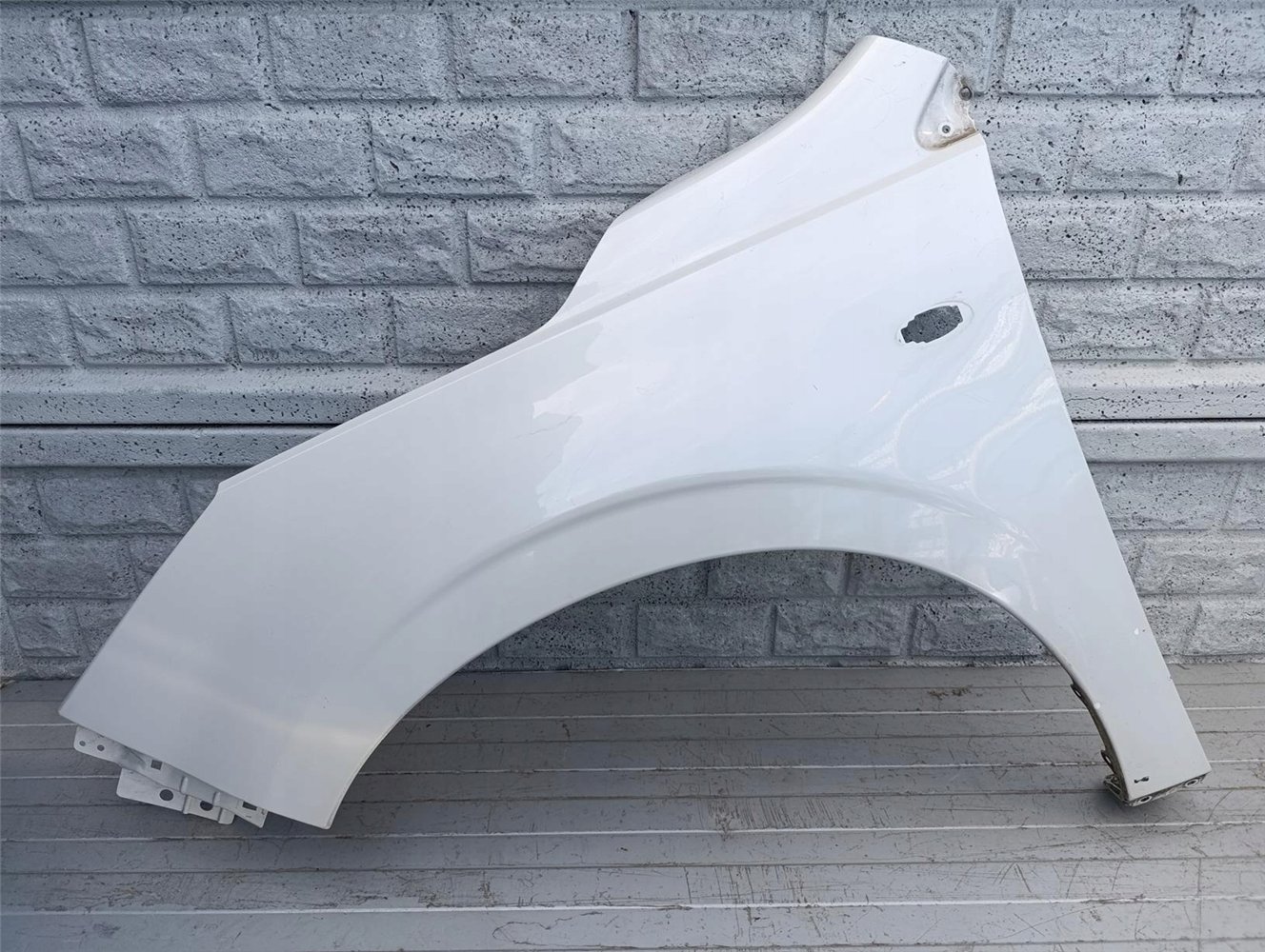 SUBARU FORESTER 13-19 BŁOTNIK PRZEDNI LEWY ORYGINAŁ (17503144799)