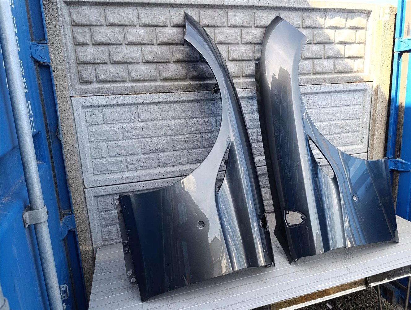 FERRARI CALIFORNIA T BŁOTNIK LEWY PRZEDNI ORYGINAŁ (17503148560)