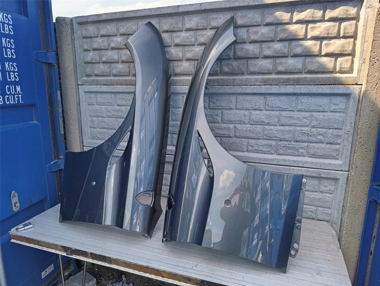 FERRARI CALIFORNIA T BŁOTNIK LEWY PRZEDNI ORYGINAŁ (17503148560)