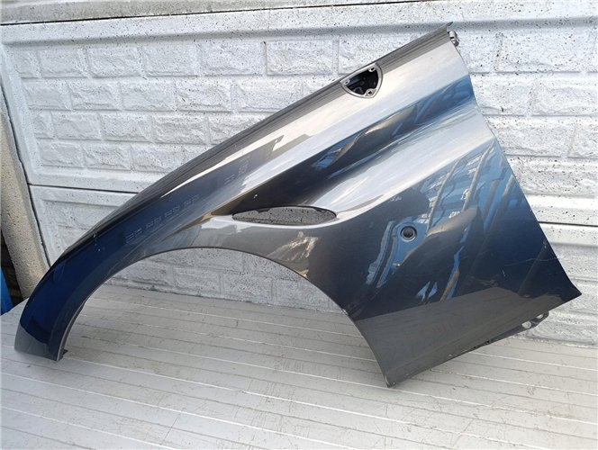 FERRARI CALIFORNIA T BŁOTNIK LEWY PRZEDNI ORYGINAŁ (17503148560)