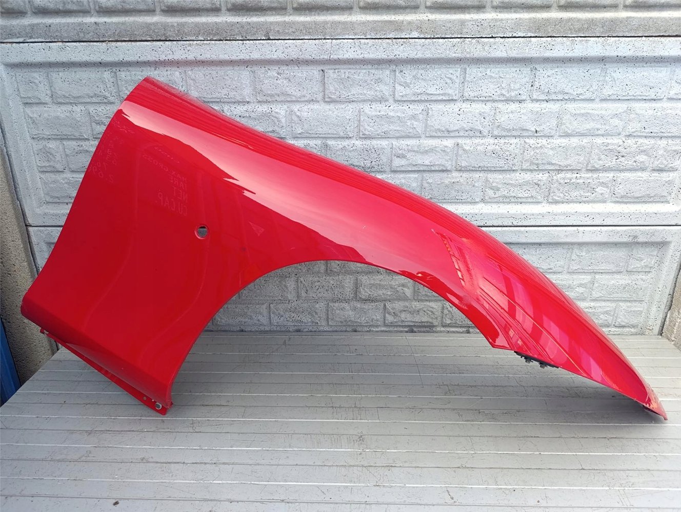 FERRARI ROMA BŁOTNIK PRAWY PRZEDNI ORYGINAŁ (17503156158)