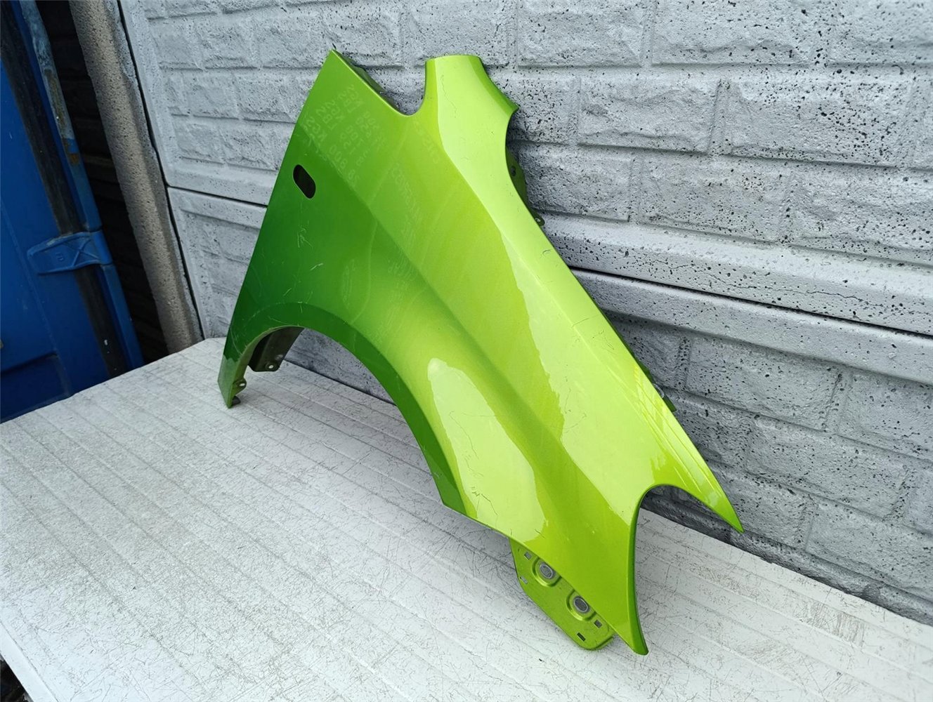 BŁOTNIK PRAWY VW CADDY 2010 - 2015 ORYGINAŁ (17506950892)