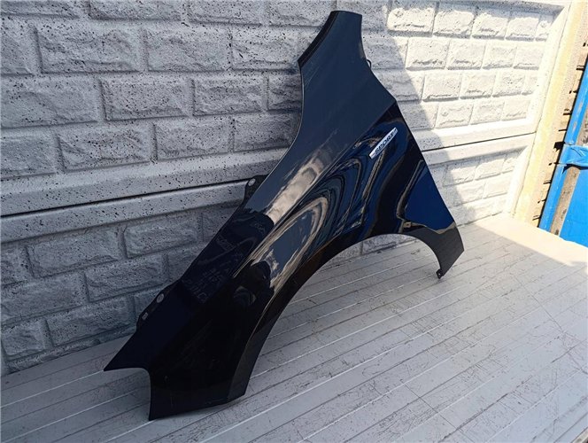 MERCEDES A-KLASA W176 12-19 BŁOTNIK LEWY PRZEDNI ORYGINAŁ (17506960666)