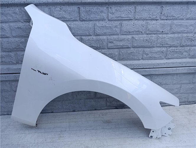 MAZDA III 3 2019 -2024 HB BŁOTNIK PRAWY PRZEDNI ORYGINAŁ (17506973791)