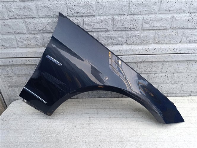 MERCEDES E KLASA COUPE W207 BŁOTNIK PRZEDNI PRAWY ORYGINAŁ (17506975738)