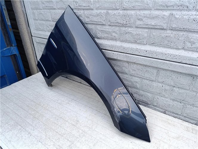 MERCEDES E KLASA COUPE W207 BŁOTNIK PRZEDNI PRAWY ORYGINAŁ (17506975738)